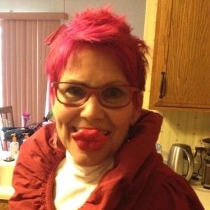 Meet your Posher, Debbie